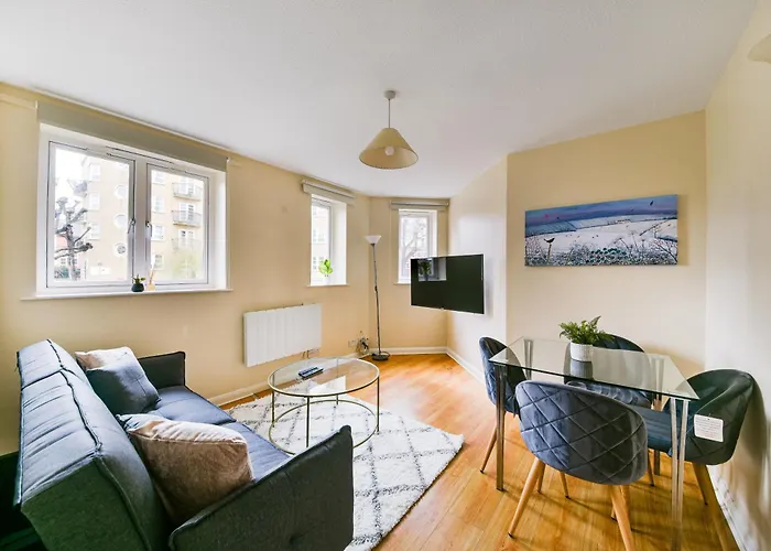 Amazing Apartment In Canada Water - Free Parking