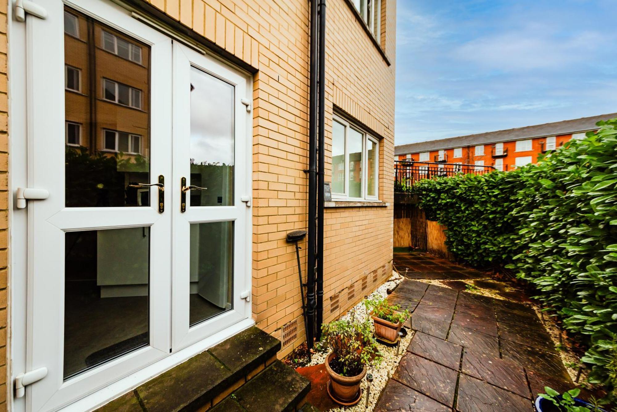 Apartment Amazing In Canada Water - Free Parking London